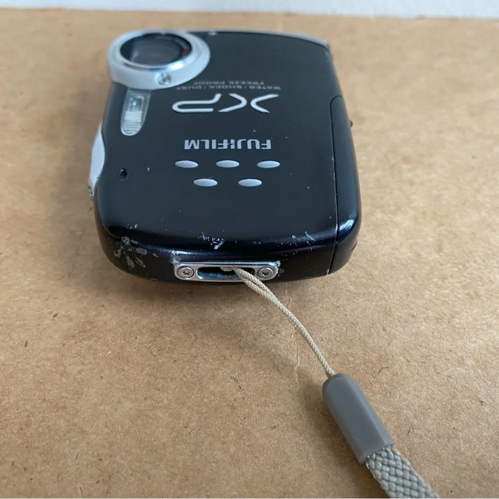 Fujifilm Finepix XP10 Digital Camera